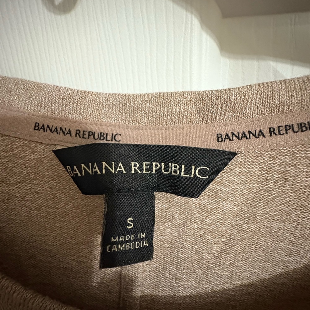Banana Republic Beige Knit Top, Size S - Picture 2 of 5